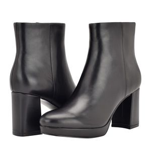 Versatile black ankle booties